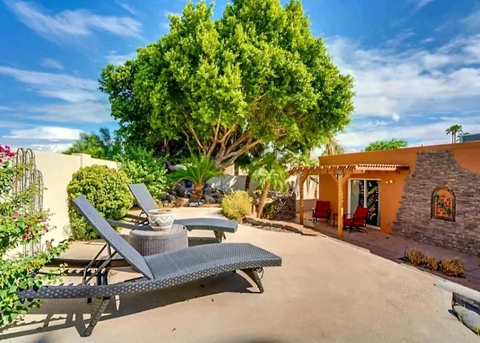 Tranquil Oasis Near Old Town, Hot Tub, Mountain Views