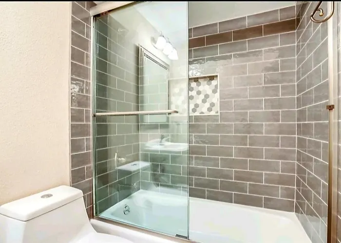 Tranquil Oasis Near Old Town, Hot Tub, Mountain Views *