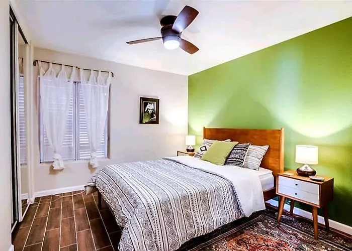Tranquil Oasis Near Old Town, Hot Tub, Mountain Views * Scottsdale
